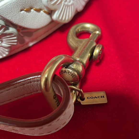 Coach Tea Rose Strap! - Picture 6 of 10